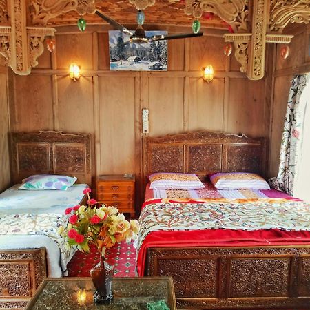 New Bul Bul Group Of Houseboats Srinagar Hotel Durgjan Екстериор снимка