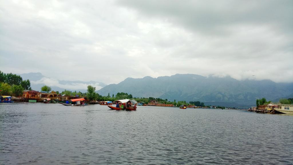 New Bul Bul Group Of Houseboats Srinagar Hotel Durgjan Екстериор снимка