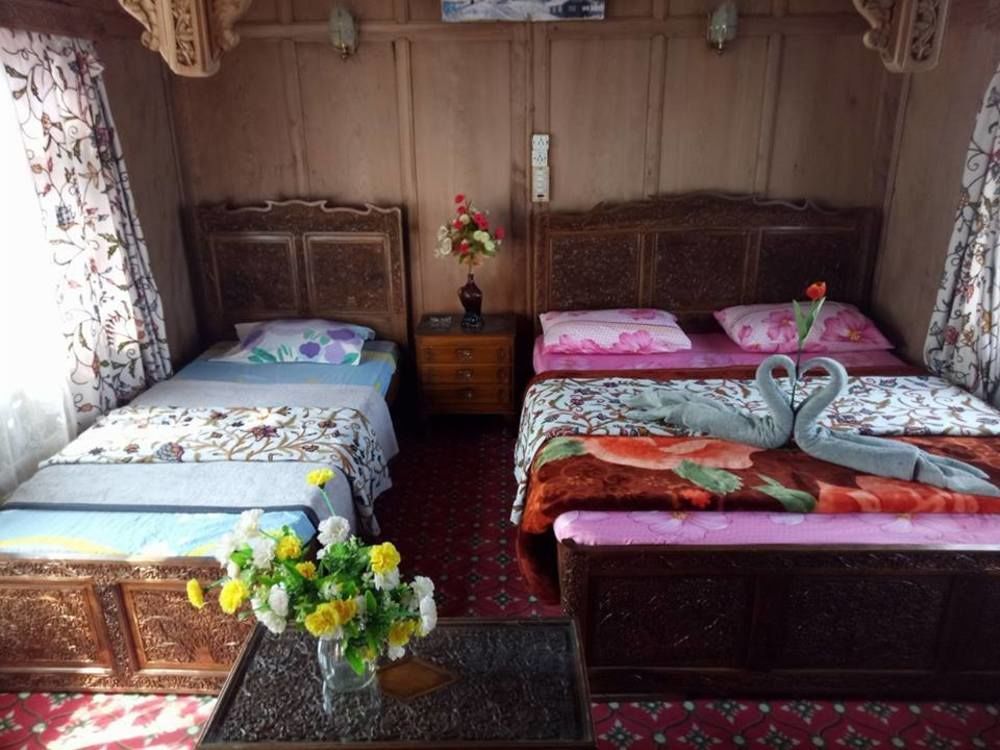 New Bul Bul Group Of Houseboats Srinagar Hotel Durgjan Екстериор снимка