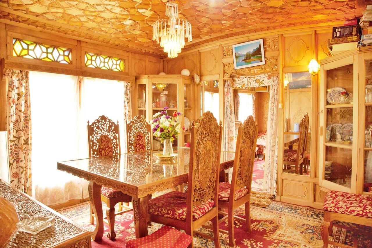 New Bul Bul Group Of Houseboats Srinagar Hotel Durgjan Екстериор снимка