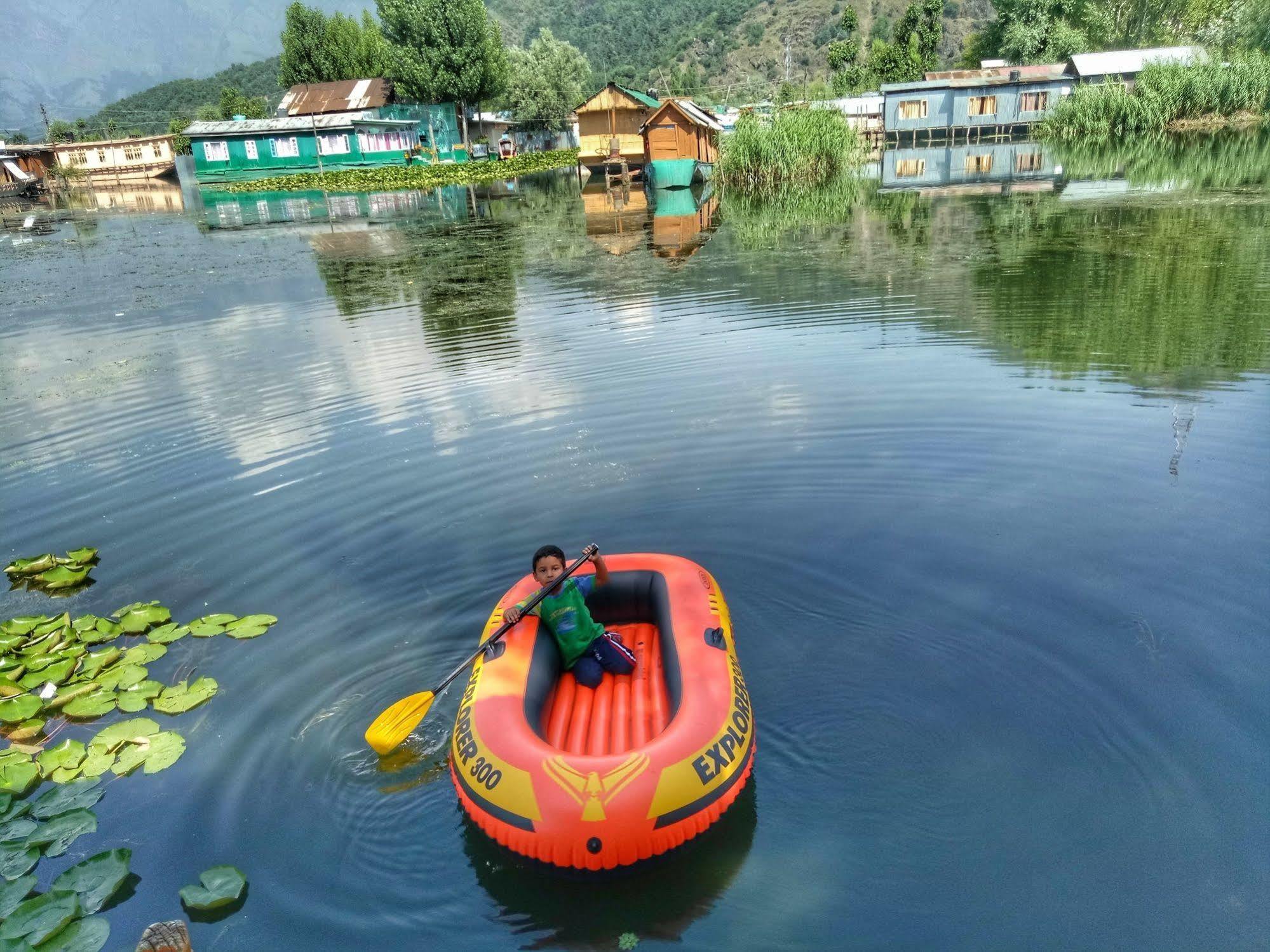 New Bul Bul Group Of Houseboats Srinagar Hotel Durgjan Екстериор снимка