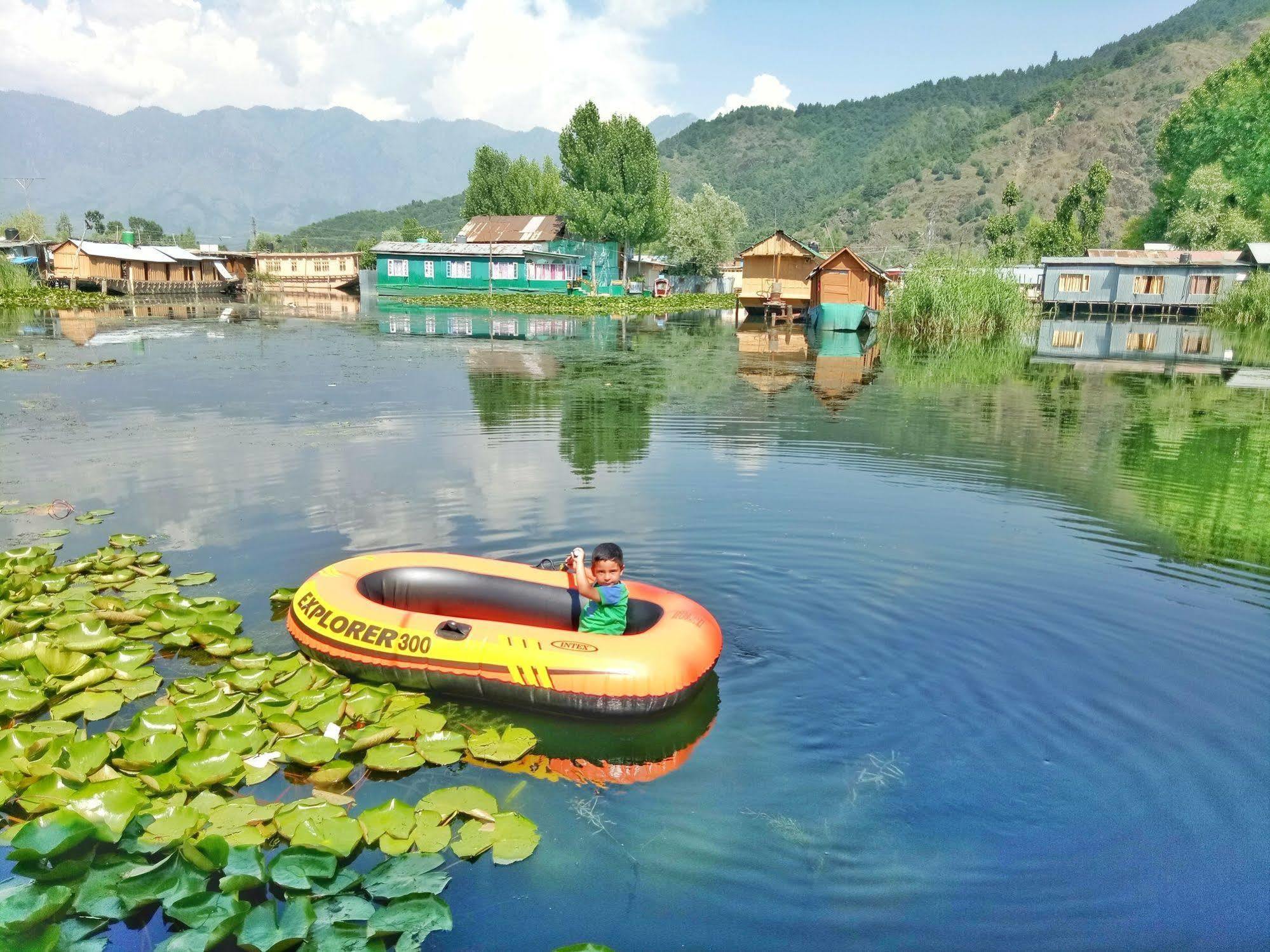 New Bul Bul Group Of Houseboats Srinagar Hotel Durgjan Екстериор снимка