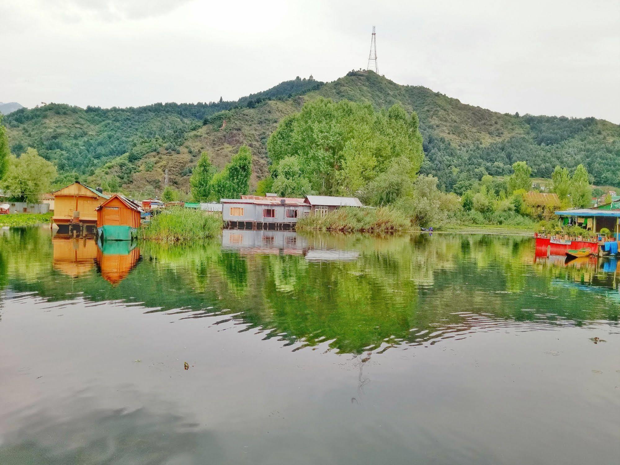 New Bul Bul Group Of Houseboats Srinagar Hotel Durgjan Екстериор снимка