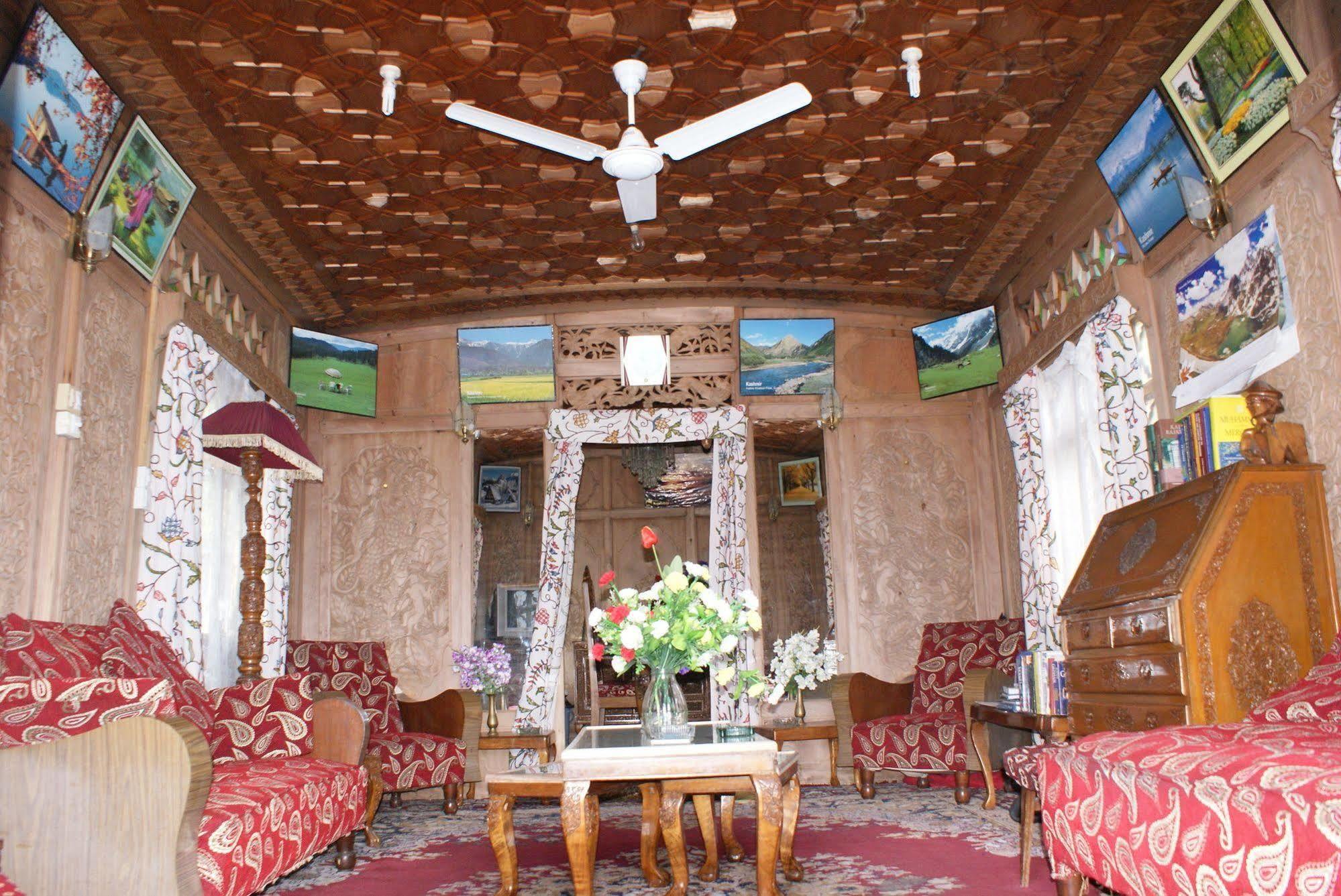 New Bul Bul Group Of Houseboats Srinagar Hotel Durgjan Екстериор снимка